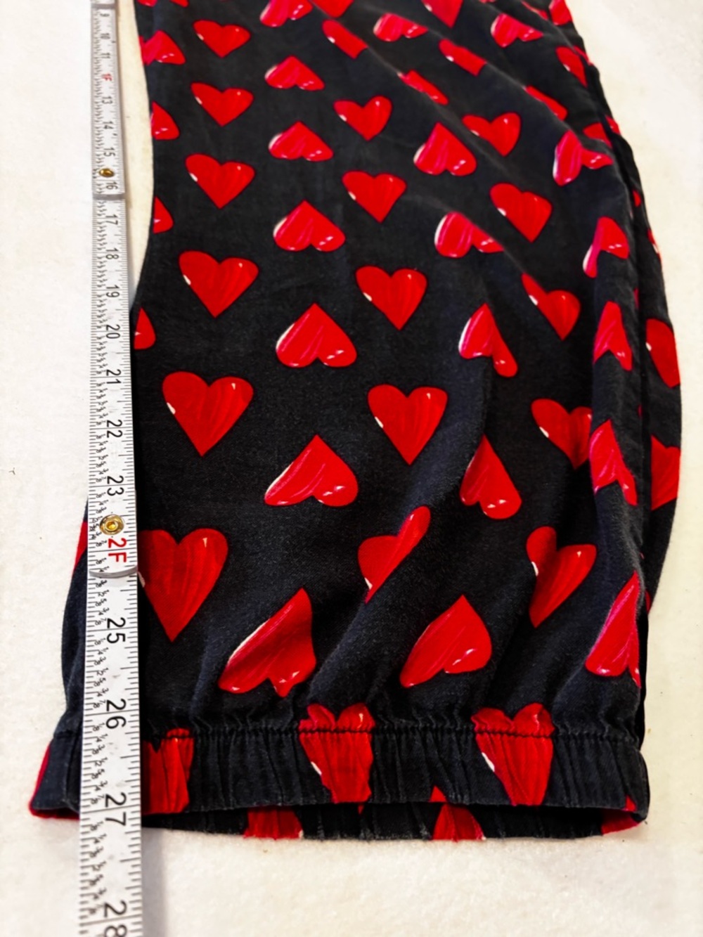 Victoria’s Secret Heart Print Pajama Pants Black Red Lounge L‎ Pockets - Picture 6 of 7
